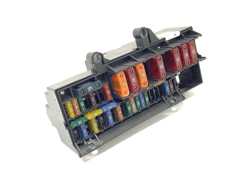 CAJA RELES / FUSIBLES 61136900582 