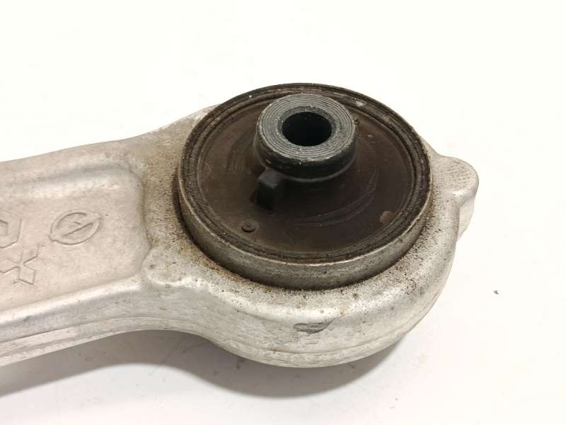 Recambio de brazo suspension inferior delantero derecho para renault austral tce 130 referencia OEM IAM 545006UA0A - Gris 5