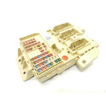 CAJA RELES / FUSIBLES 91960DF011 