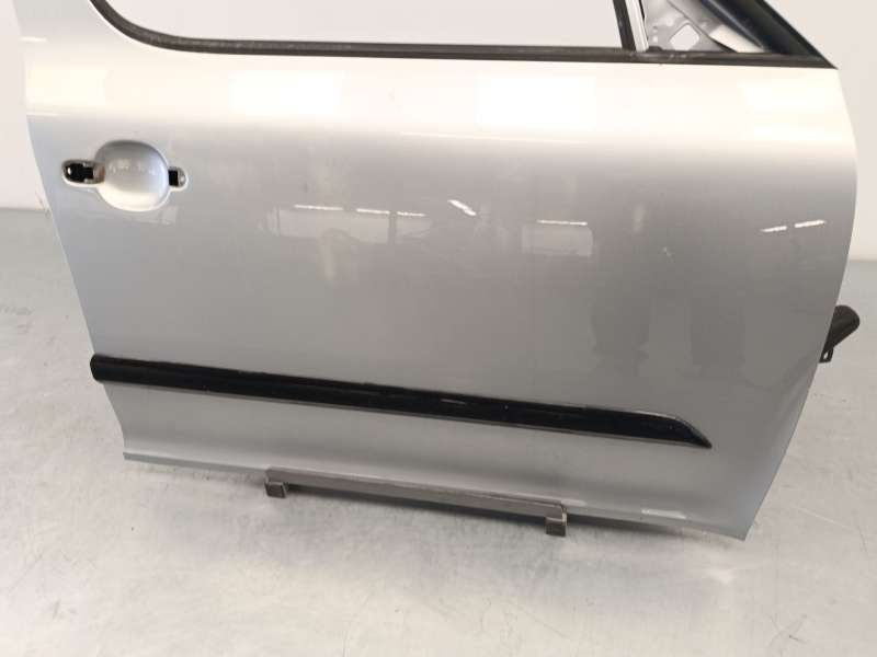 Recambio de puerta delantera derecha para skoda yeti (5l) 1.2 tsi referencia OEM IAM 5L0831056 - Plata 3