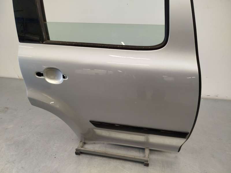 Recambio de puerta trasera derecha para skoda yeti (5l) 1.2 tsi referencia OEM IAM 5L0833056 - Plata 5
