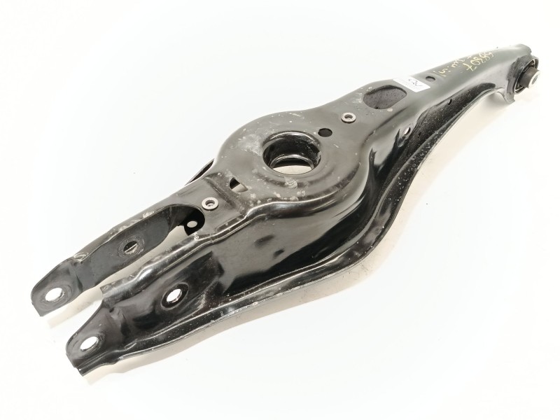 BRAZO SUSPENSION INFERIOR TRASERO DERECHO 5QS505311A 5QS505371A 