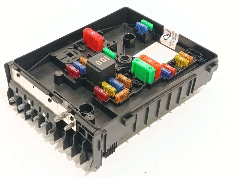 CAJA RELES / FUSIBLES 1K0937125D 