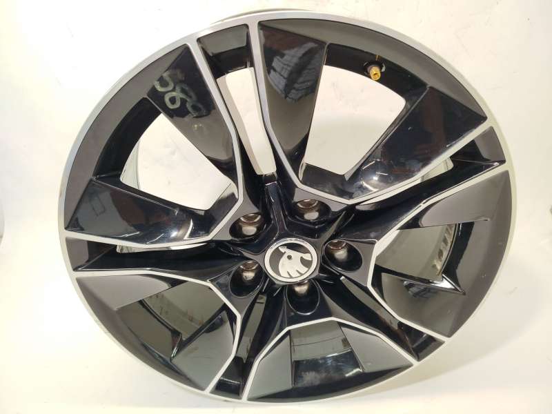Recambio de llanta para skoda yeti (5l) 1.2 tsi referencia OEM IAM 5L0601025RJX2 - Plata 2