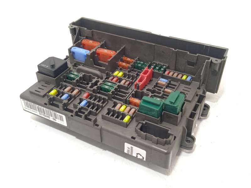 CAJA RELES / FUSIBLES 61149119445 9119445 