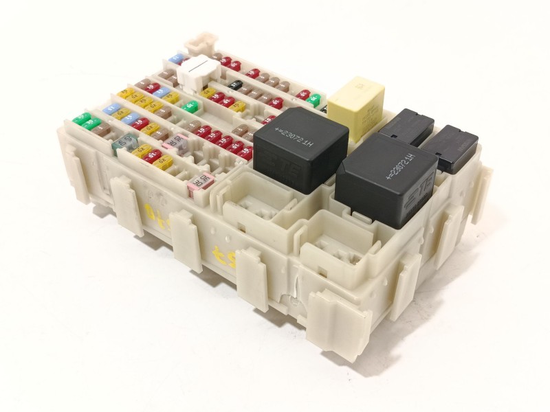 CAJA RELES / FUSIBLES 243506RA0B 