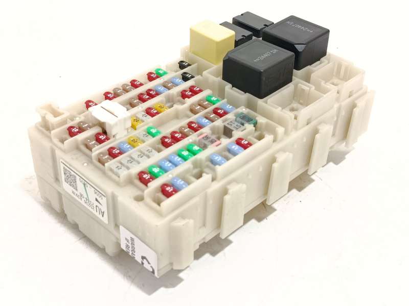 CAJA RELES / FUSIBLES 252368397R 