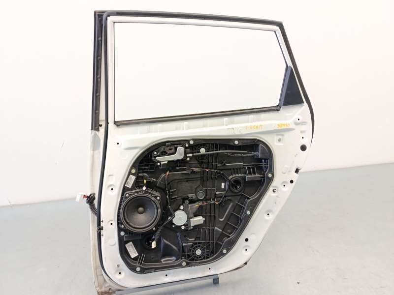 Recambio de puerta trasera derecha para kia carens iv 1.7 crdi referencia OEM IAM 77004A4000 - Blanco 5