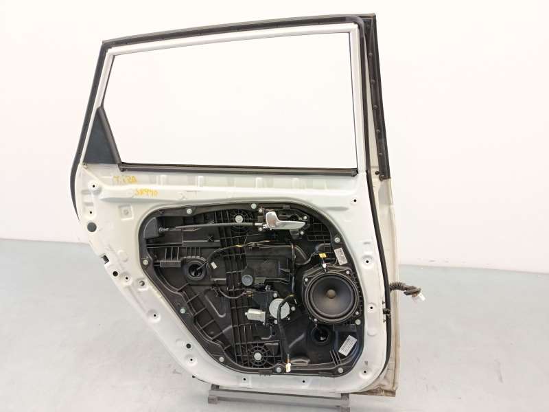 Recambio de puerta trasera izquierda para kia carens iv 1.7 crdi referencia OEM IAM 77003A4000 - Blanco 4