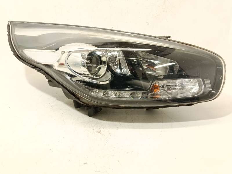Recambio de faro derecho para kia carens iv 1.7 crdi referencia OEM IAM 92102A4180 - Blanco 2