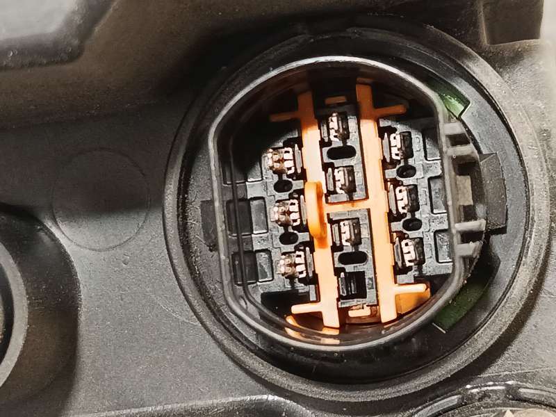 Recambio de faro derecho para kia carens iv 1.7 crdi referencia OEM IAM 92102A4180 - Blanco 5