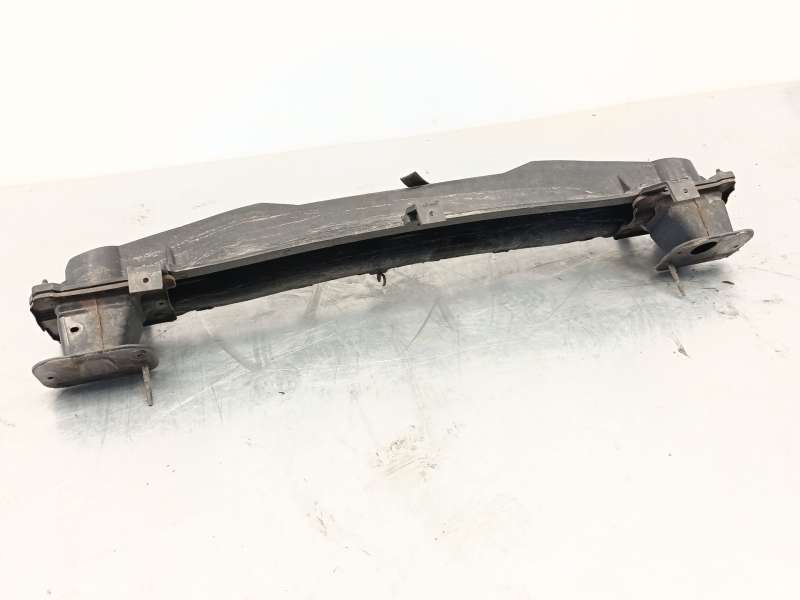 Recambio de refuerzo paragolpes trasero para kia carens iv 1.7 crdi referencia OEM IAM 86631A4010 - Blanco 2