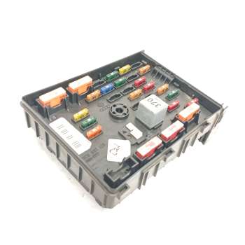 CAJA RELES / FUSIBLES 3C0937125 