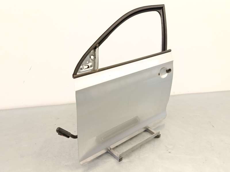 Recambio de puerta delantera izquierda para seat toledo iv (kg3) 1.6 tdi referencia OEM IAM 5JA831051C - Plata 2