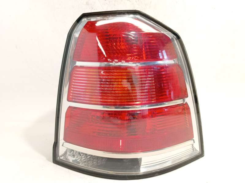 Recambio de piloto trasero derecho para opel zafira / zafira family b (a05) 1.9 cdti (m75) referencia OEM IAM NOREF - Plata