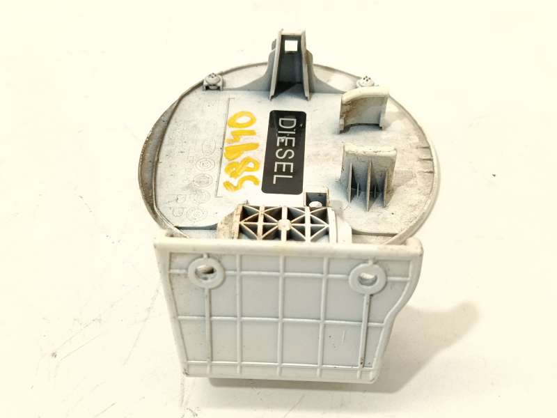 Recambio de tapa exterior combustible para kia carens iv 1.7 crdi referencia OEM IAM 69510A4001 - Blanco 3