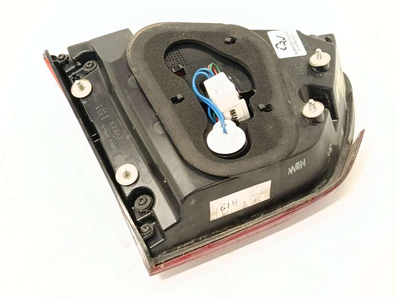 Recambio de piloto trasero derecho interior para kia carens iv 1.7 crdi referencia OEM IAM 92404A4120 - Blanco 3