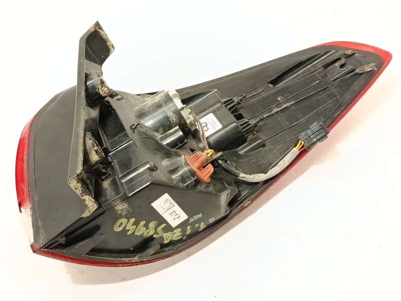 Recambio de piloto trasero izquierdo para kia carens iv 1.7 crdi referencia OEM IAM 92401A4120 - Blanco 3
