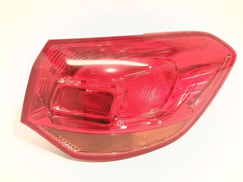Recambio de piloto trasero derecho para opel astra j sports tourer (p10) 1.7 cdti (35) referencia OEM IAM 13282243 - Blanco