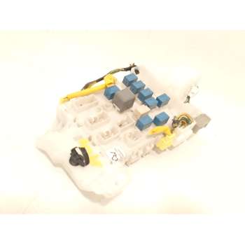 CAJA RELES / FUSIBLES 3671061M10 
