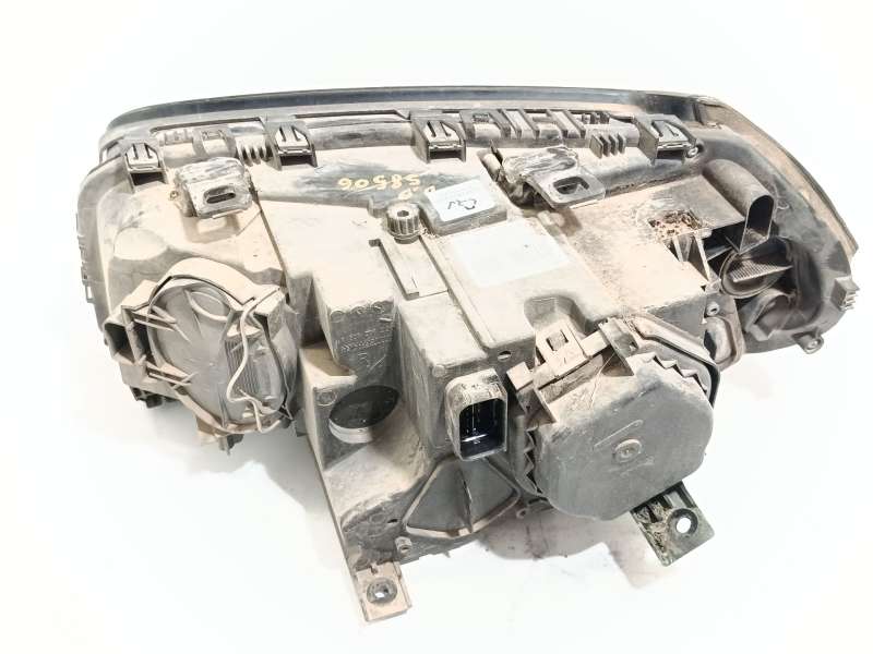 Recambio de faro derecho para bmw x3 (e83) 2.0 d referencia OEM IAM 7162190 63127162190 0301235202 4