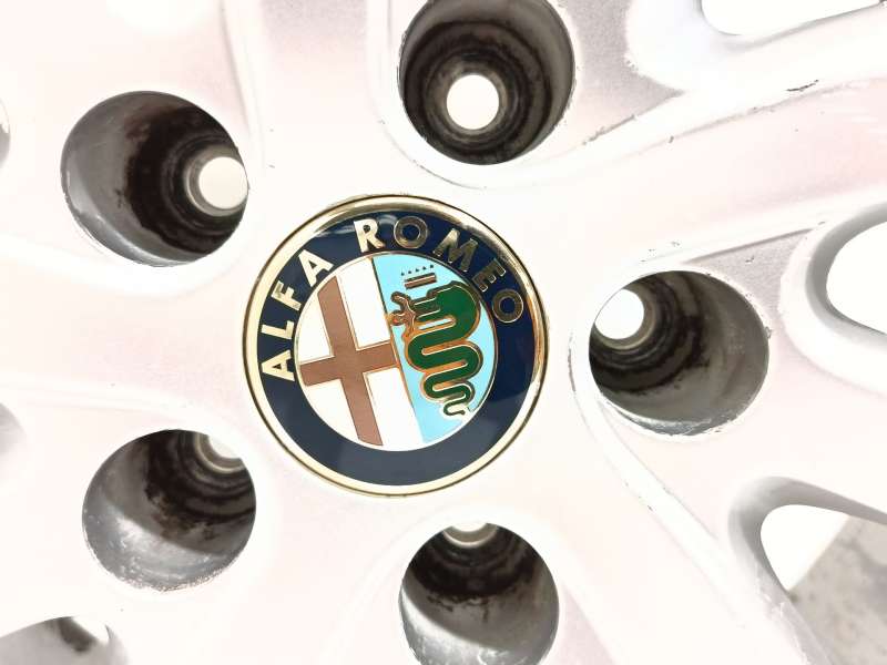 Recambio de llanta para alfa romeo giulietta (940_) 2.0 jtdm (940.fxl1a) referencia OEM IAM 156093270 156095144 - Blanco 4