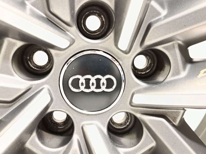 Recambio de llanta para audi a5 sportback (f5a, f5f) 2.0 tdi referencia OEM IAM 8W0601025DC - Blanco 4