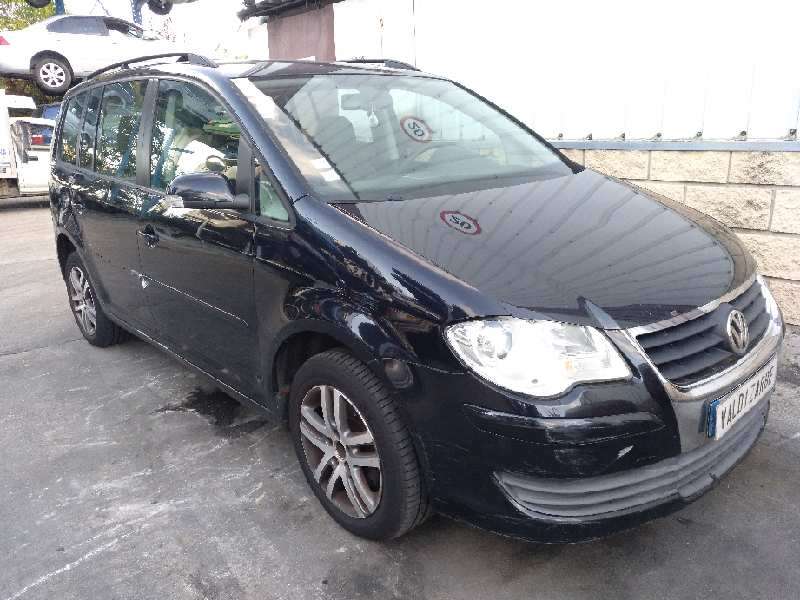 VOLKSWAGEN TOURAN (1T2)
