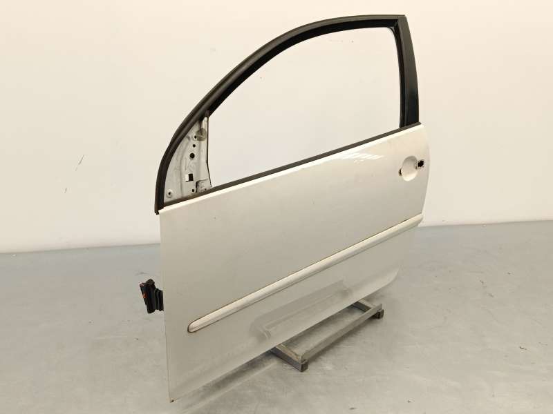 Recambio de puerta delantera izquierda para volkswagen golf v (1k1) 2.0 gti referencia OEM IAM 1K3831105J - Blanco 2