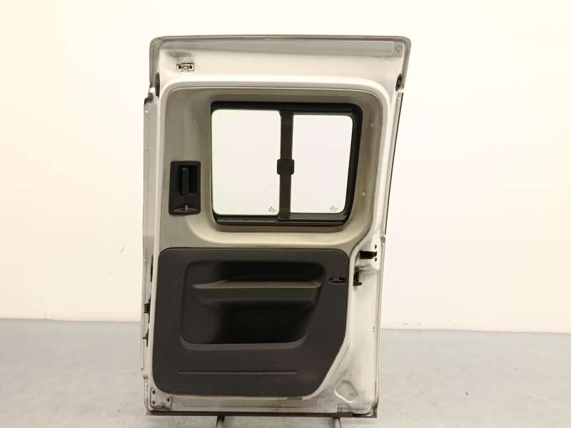 Recambio de puerta lateral corredera derecha para volkswagen caddy iv monospace (sab, saj) 1.4 tgi cng referencia OEM IAM 2K3843 - Blanco 4
