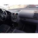 VOLKSWAGEN TOURAN (1T2)