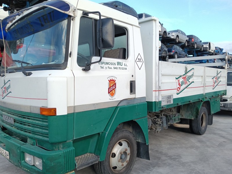 NISSAN L-80 CAJA/CHASIS