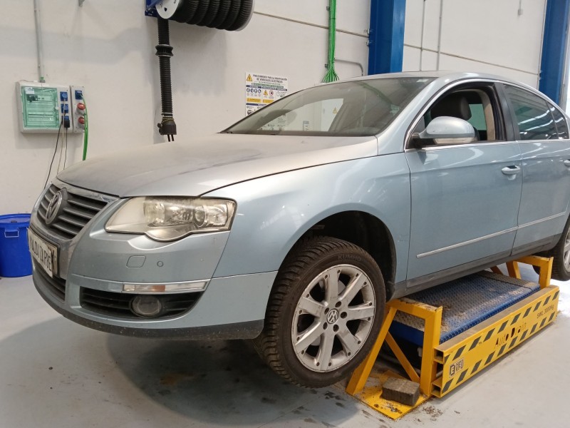 VOLKSWAGEN PASSAT B6 (3C2)