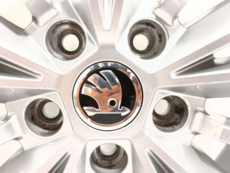 Recambio de llanta para skoda superb iii station wagon (3v5) 2.0 tdi referencia OEM IAM 3V0601025AK8Z8 4