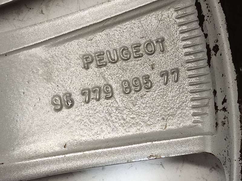 Recambio de llanta para peugeot 308 ii (lb_, lp_, lw_, lh_, l3_) 1.2 thp 110 referencia OEM IAM 9677989577 96779895TW - Blanco 6