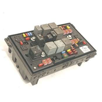 CAJA RELES / FUSIBLES 13318782 
