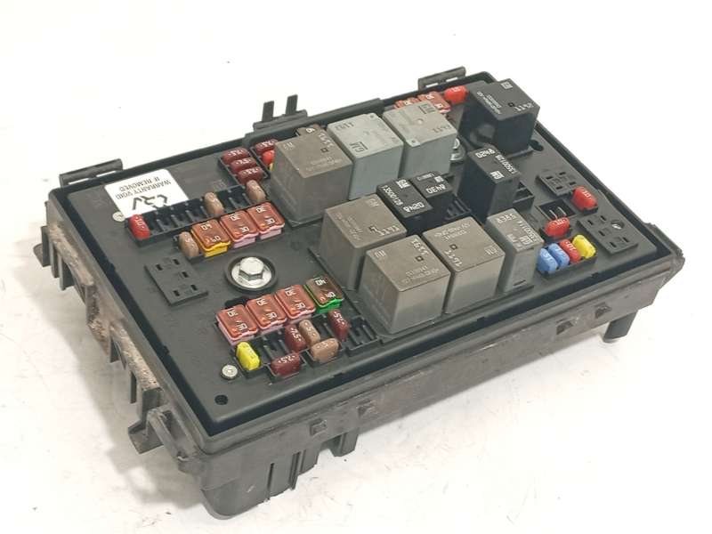 Recambio de caja reles / fusibles para opel astra j (p10) 1.7 cdti (68) referencia OEM IAM 13318782 - Negro 2