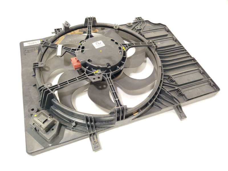 Recambio de electroventilador para ford puma (j2k, cf7) 1.0 ecoboost mhev referencia OEM IAM L1BG8C607AB 2645146 - Blanco