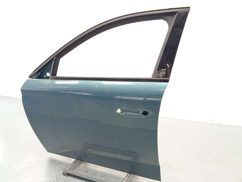 Recambio de puerta delantera izquierda para peugeot 308 sw allure hybrid 145 referencia OEM IAM 9837982380 - Verde 2