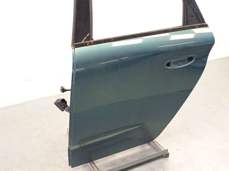 Recambio de puerta trasera izquierda para peugeot 308 sw allure hybrid 145 referencia OEM IAM 9841570480 - Verde 2