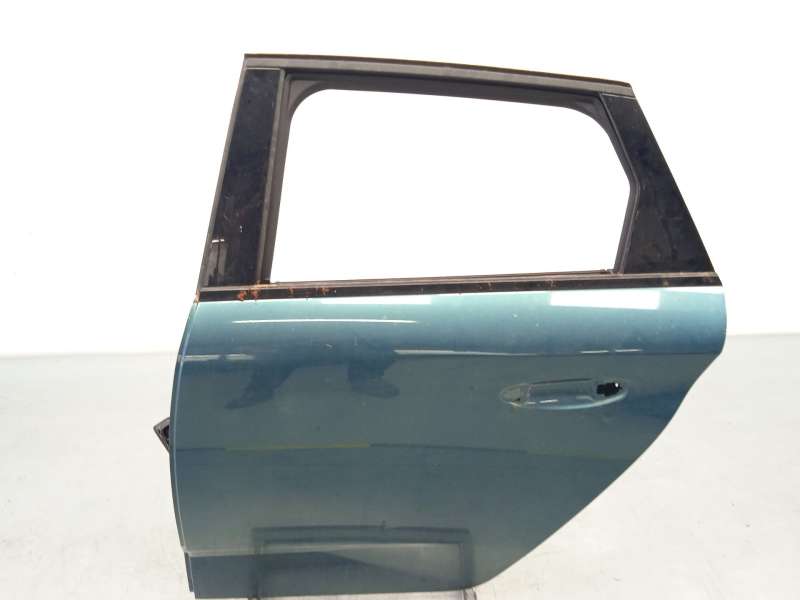 Recambio de puerta trasera izquierda para peugeot 308 sw allure hybrid 145 referencia OEM IAM 9841570480 - Verde 4