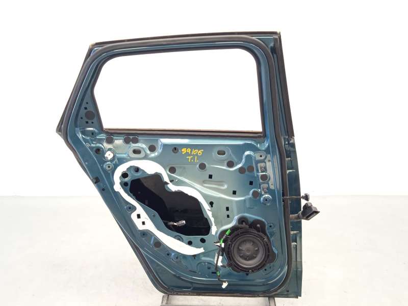 Recambio de puerta trasera izquierda para peugeot 308 sw allure hybrid 145 referencia OEM IAM 9841570480 - Verde 5