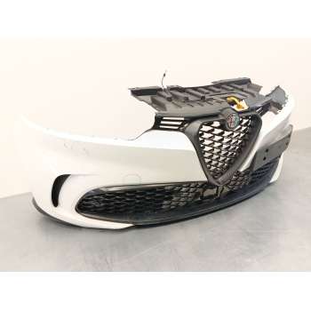 PARAGOLPES DELANTERO 156172374 156179540 156179523
