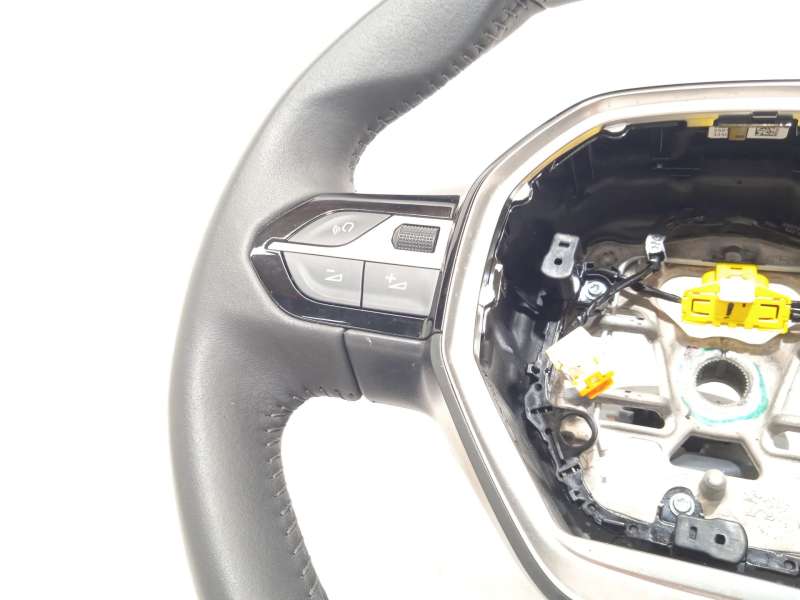 Recambio de volante para peugeot 2008 ii (ud_, us_, uy_, uj_, ur_, uc_) 1.2 puretech 100 referencia OEM IAM 98546457ZD - Blanco 5