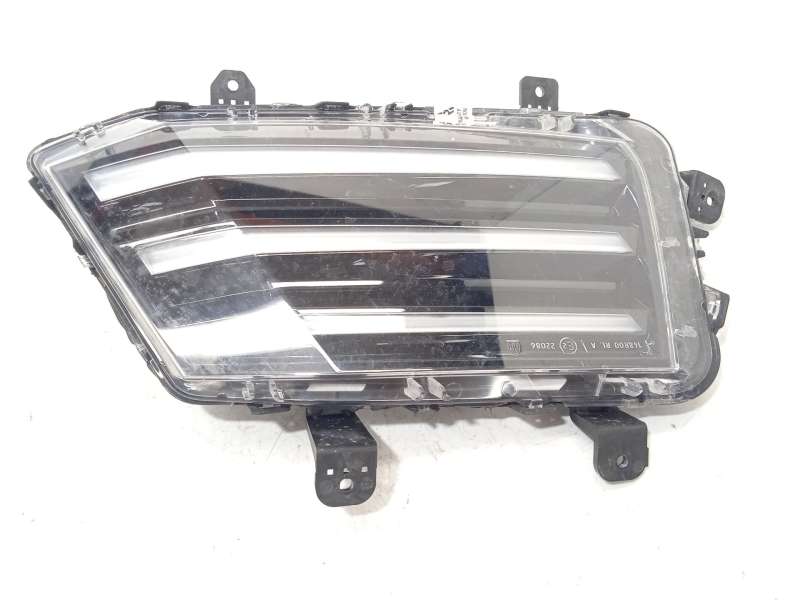 Recambio de piloto delantero izquierdo para peugeot 2008 ii (ud_, us_, uy_, uj_, ur_, uc_) 1.2 puretech 100 referencia OEM IAM 9 - Blanco 4