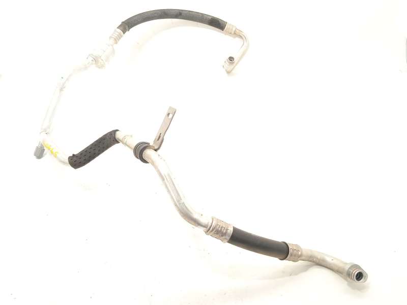 Recambio de tubos aire acondicionado para peugeot 2008 ii (ud_, us_, uy_, uj_, ur_, uc_) 1.2 puretech 100 referencia OEM IAM 983 - Blanco
