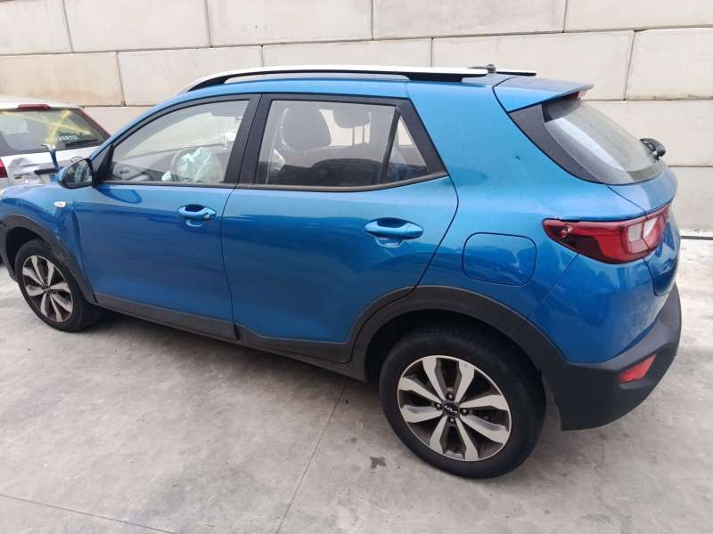 KIA STONIC (YB)