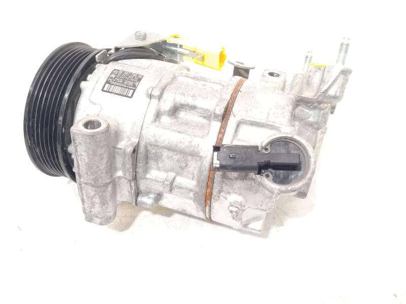 Recambio de compresor aire acondicionado para peugeot 2008 ii (ud_, us_, uy_, uj_, ur_, uc_) 1.2 puretech 100 referencia OEM IAM - Blanco 4