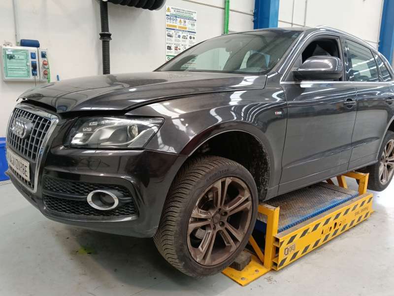 AUDI Q5 (8RB)