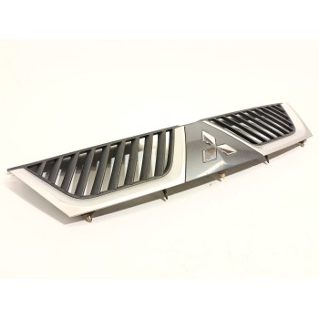 REJILLA DELANTERA 7450A037HB 